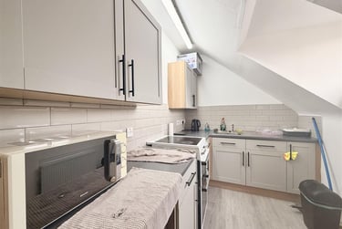 1 bed flat, Sherwin Road, Lenton, Nottingham, NG71SA - Image 2